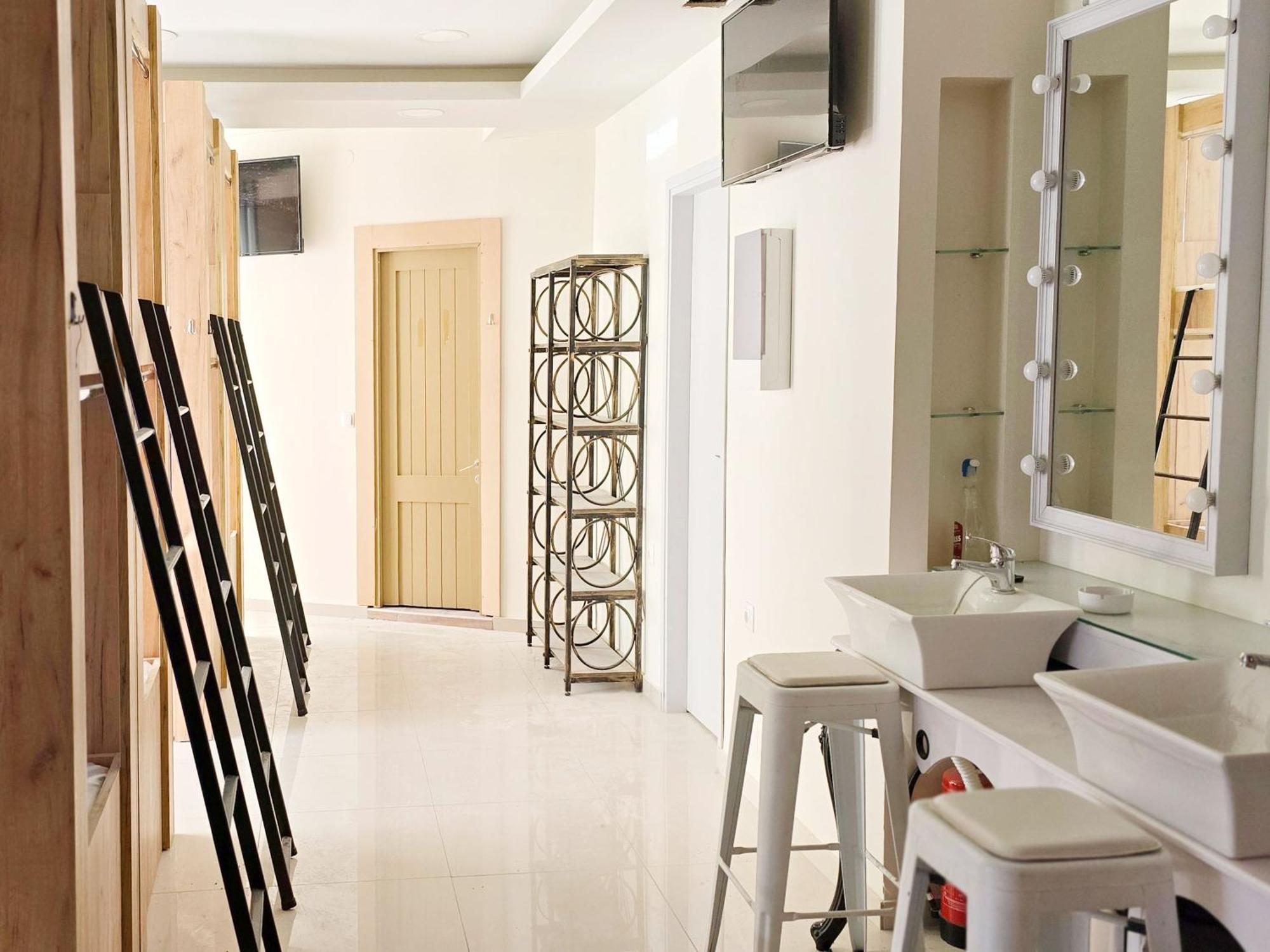Hostel Parea Hersonissos מראה חיצוני תמונה